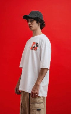 REMERA LUXO DISNEY GRAVE SITUATION L0106 (03) - Croma