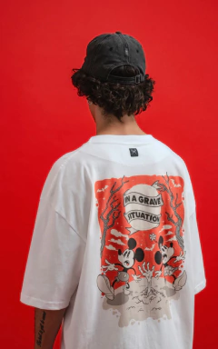 REMERA LUXO DISNEY GRAVE SITUATION L0106 (03) - comprar online