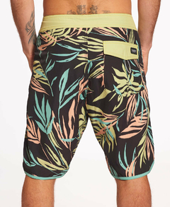 MALLA VOLCOM BLEEDING LEAF 24/16068 (06) en internet