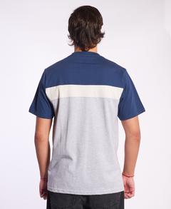 REMERA RIP CURL UNDERTOW PANEL 24/3365 (08) en internet