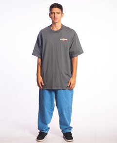 REMERA INDEPENDENT TRADE 25/3491 (13) - Croma