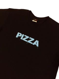 REMERA PIZZA STENCIL R0025 (02) - comprar online