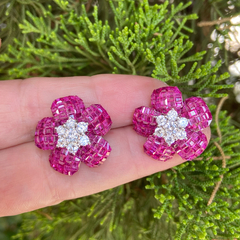 Brinco Flor Cravação Invisível Zircônia Rubi Prata 925 na internet