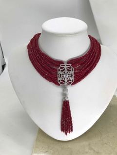 Gargantilha Cristal Vermelho e Aplique Cravejado - loja online