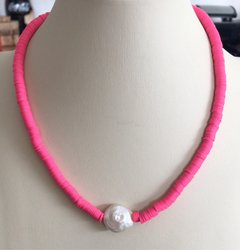 COLAR PROLA TURQUESA E UM PINK COM UMA PEROLA FOLHEADO OURO 18k - loja online