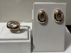 Conjunto Brinco e Anel 20 Oval Cravejado Zircônia em Volta e na internet