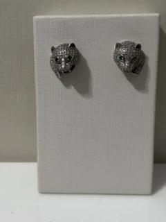 Imagem do Brinco Pantera Cravejada Zircônia Cristal e Olho Zircônia Esmeralda