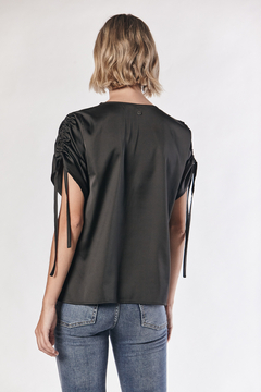 BLUSA NEW BROMELIA - comprar online