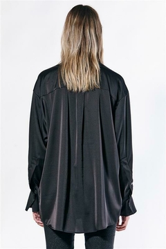 CAMISA MARIA OVERSIZE en internet