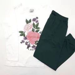 Pijama flores acertijo