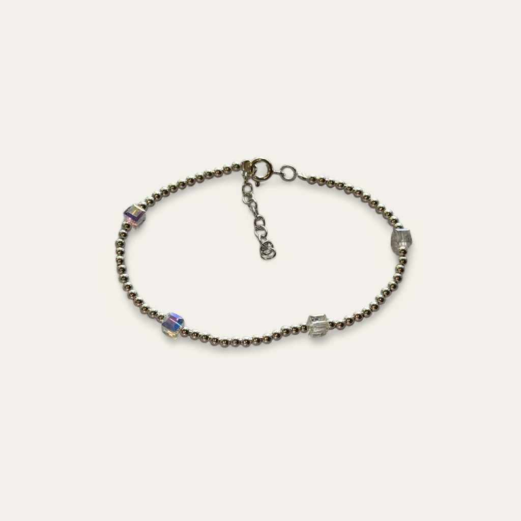 PULSERA BOLITA CON CRISTAL CUADRADO
