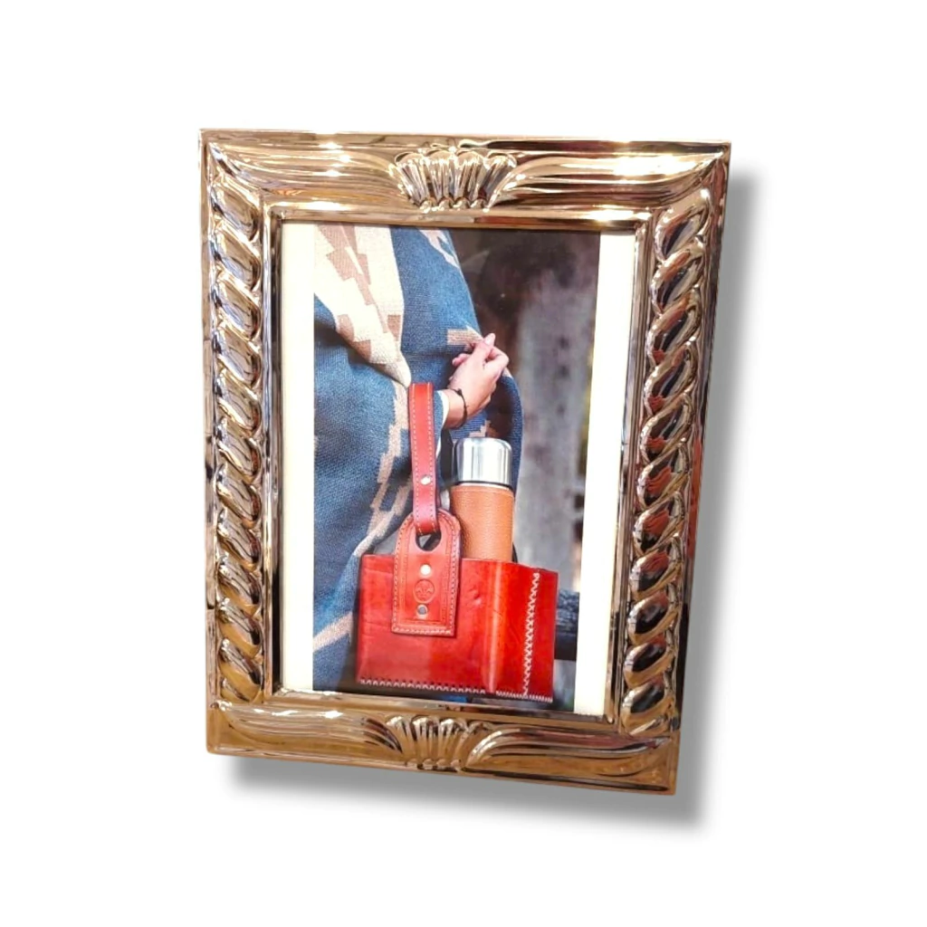 PORTARETRATO ALPACA CINCELADA 13x18cm