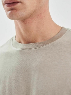 REMERA BASICA REGULAR - comprar online