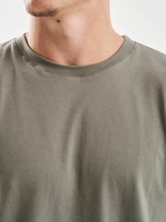 REMERA BASICA REGULAR en internet