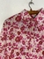 Camisa de Fibrana floreada en internet