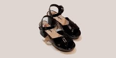 Sandalia de Cuero Charol Negro Gravagna - comprar online