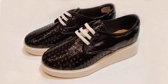 Zapatilla de Cuero Negro Charol Gravagna