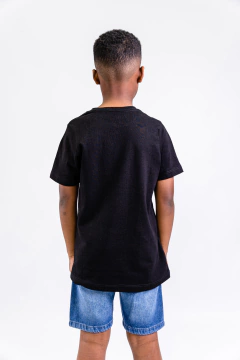 REMERA LISA NEGRA (CONSULTAR STOCK POR WHATSAPP) en internet