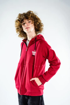 CAMPERA RANGLAN CON RECORTE Y BORDADO en internet