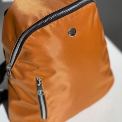 Mochila Munich Orange cinta negra clasica - Chula Minibags Mochilas y Accesorios con onda.