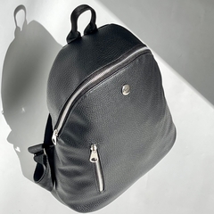 Mochila Munich Negro Graneado - Chula Minibags Mochilas y Accesorios con onda.