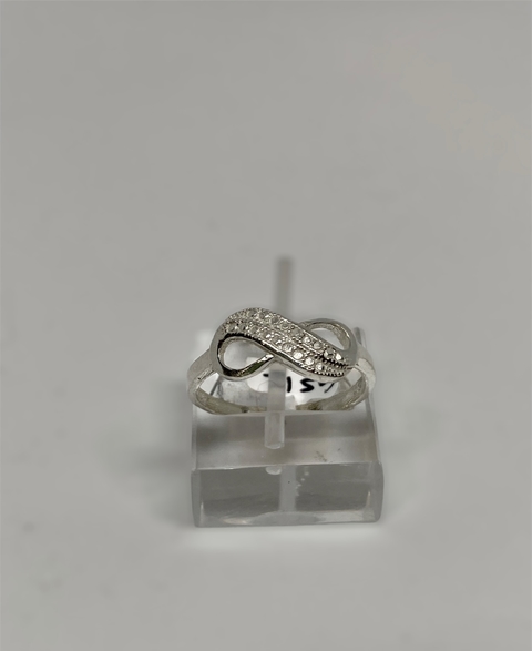 ANILLO INFINITO CON DETALLE