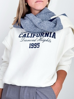 Buzo California en internet