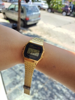 Reloj retro clasic dorado unisex - comprar online