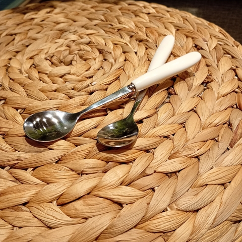 CUCHARA PORCELANA LISA - comprar online