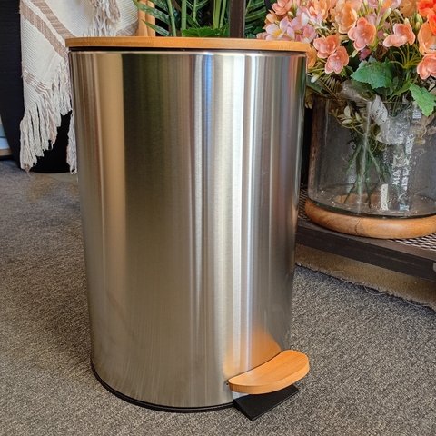 CESTO RESIDUO ACERO TAPA BAMBU 12L - comprar online