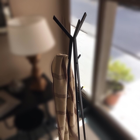 Perchero de pie Cactus 173cm. Ver colores disponibles