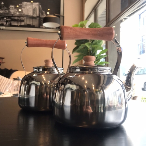 Pava acero inoxidable 1,3 L asa concava