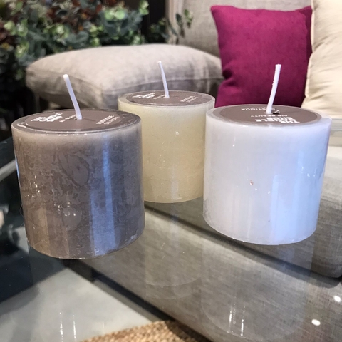 Vela rustica 5,5x5,5 Visón, marfil y blanca - comprar online