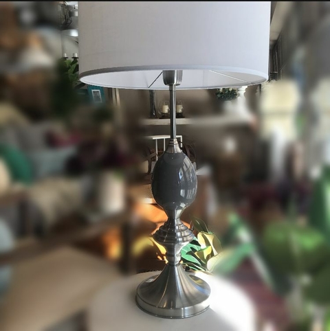 Lámpara de mesa Huevo pant. lino. Ver colores disponibles