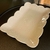 BANDEJA PORCELANA RELIEVE TREBOL 30X20CM - comprar online