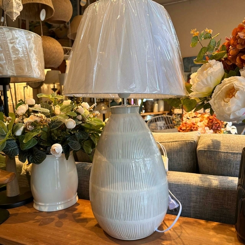 LAMPARA DE MESA CERAMICA 34X61CM - comprar online