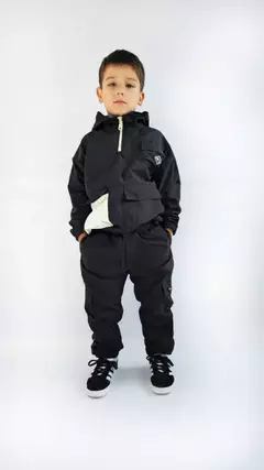 ANORAK NEGRO ABRIGO - WATER REPELLENT - TÉRMICO