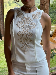 BLUSA BORDADA COM VIÉS - comprar online