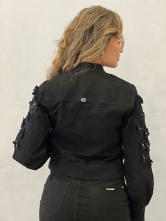 BOMBER JACKET FLOWERS - comprar online