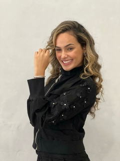 BOMBER JACKET FLOWERS na internet