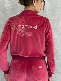 CONJUNTO FEM ROSA na internet