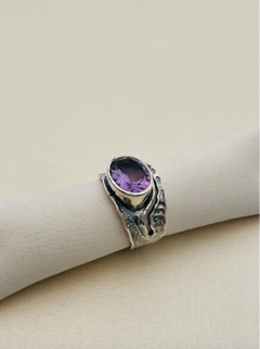 ANILLO OJO DE AMATISTA