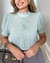 12233 - Blusa gola alta com detalhe de renda