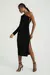 VESTIDO MIDI EM VELUDO COM UM OMBRO - PRETO - comprar online