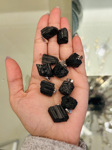 Dijes de turmalina económica x10u - comprar online