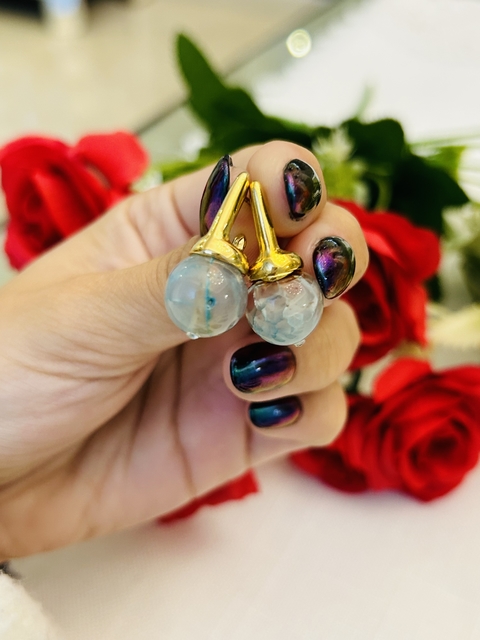 Aros classy de cristal estallado celeste