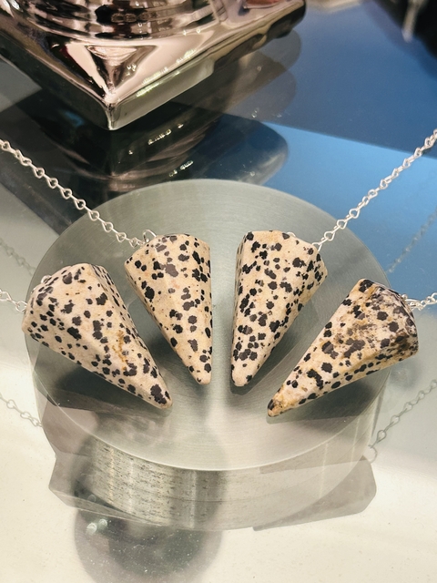 Pendulo de jaspe dalmata