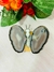Mariposa con rodajas de ágata natural con base madera