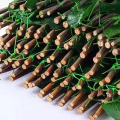 Treliça Sanfonada c/ Folhas Artificiais – Madeira Ajustável p/ Jardim, Muro e Festa - COMERCIAL 21 IMP EXP 