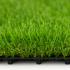 Tapete de Grama Artificial Modular 30x30cm – Alta Durabilidade, Drenagem e Aparência Natural na internet